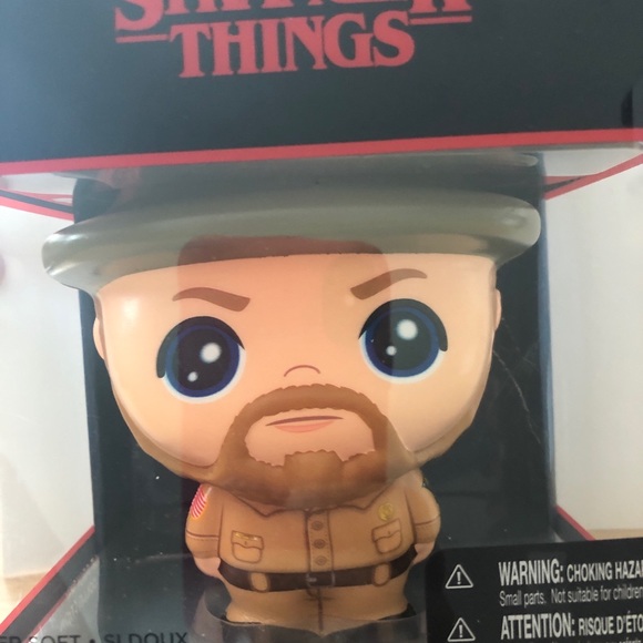 Stranger Things Hopper - Picture 2 of 7